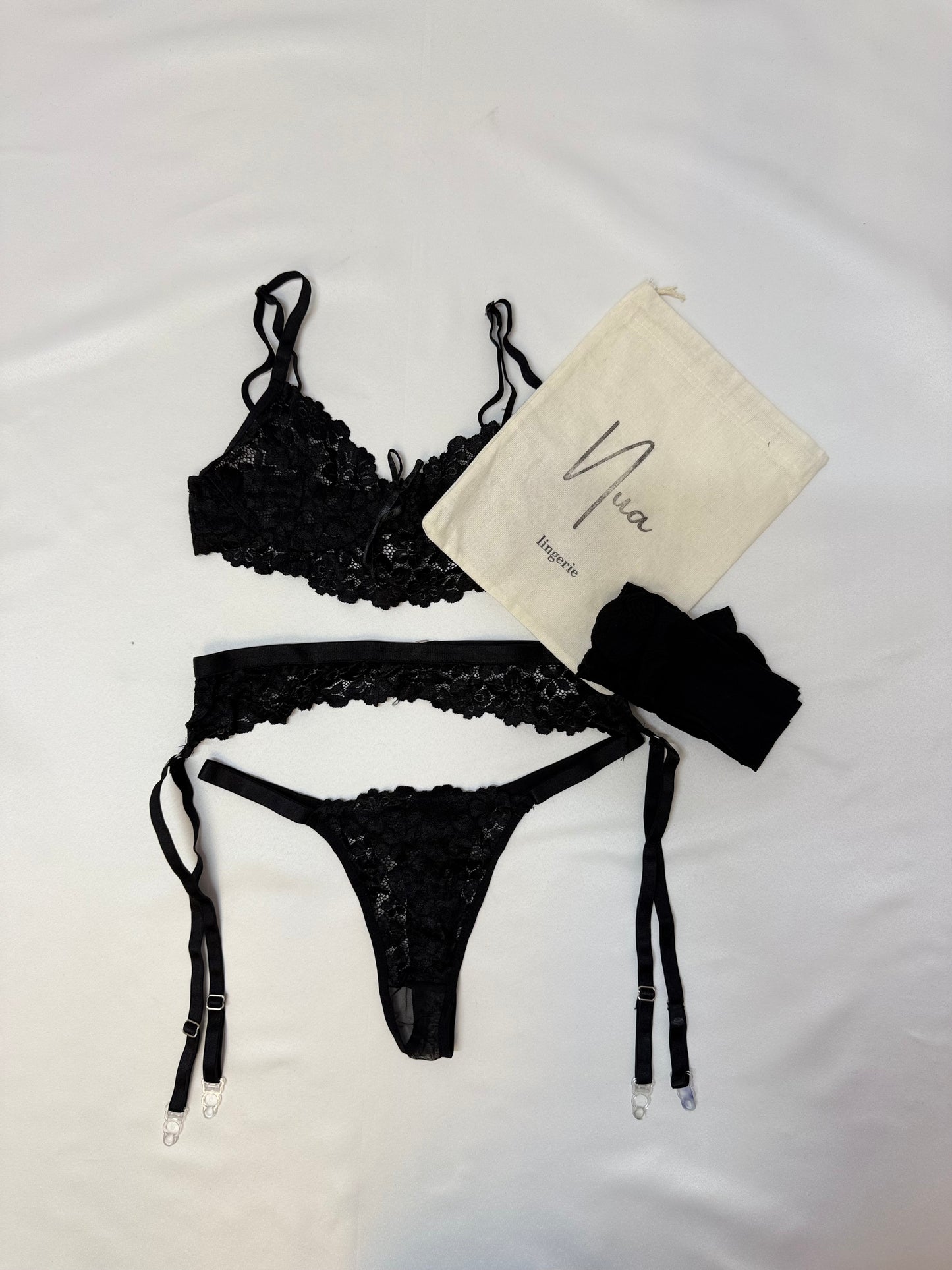 Midnight Lace Siyah Çoraplı Jartiyer Set