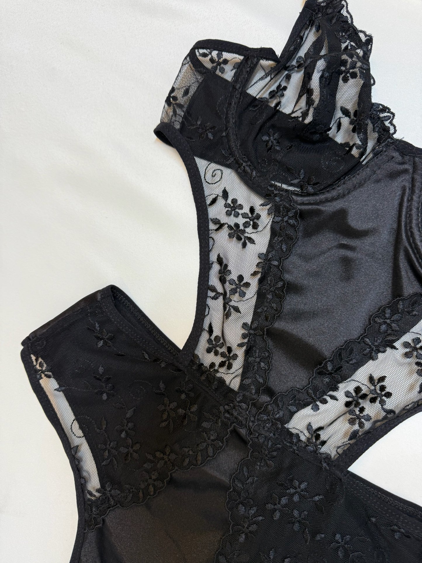Midnight Kiss Siyah Bodysuit