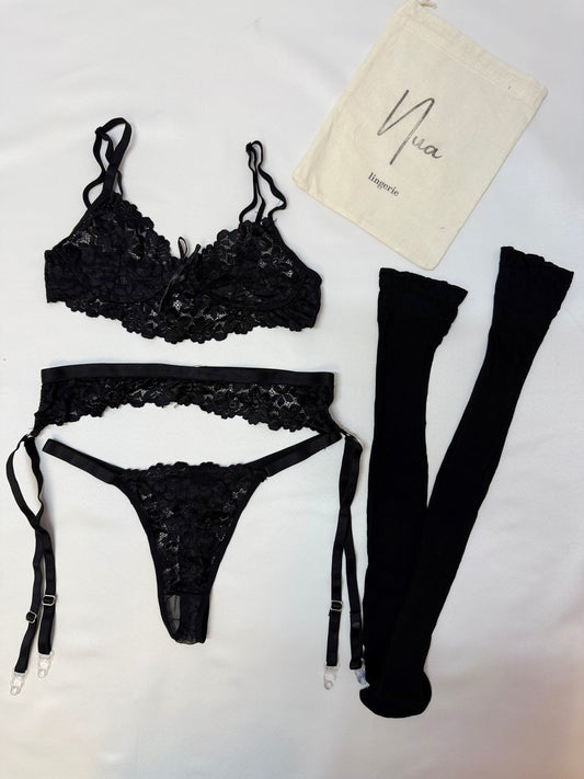 Midnight Lace Siyah Çoraplı Jartiyer Set